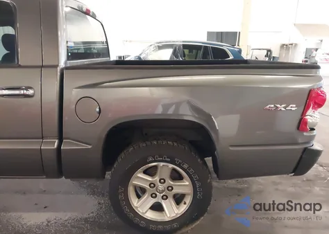 2010 Dodge Dakota Bighorn/Lonestar z USA, uszkodzony, nr VIN 1D7CW3GK6AS139971